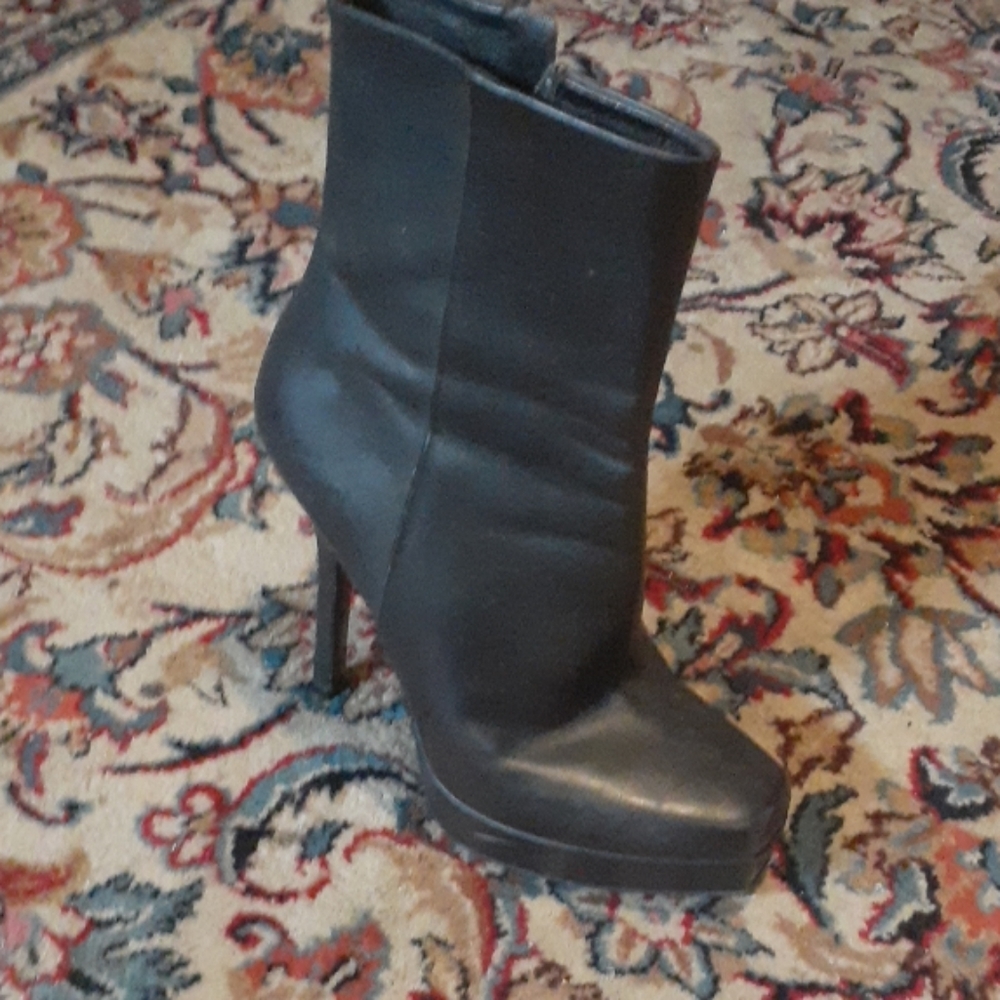Gucci boots